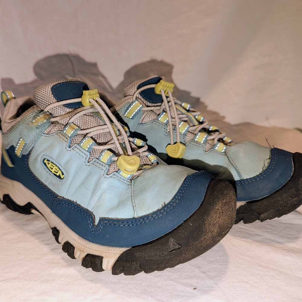 Keen Targhee IV Waterproof Hiking Shoes Size 2